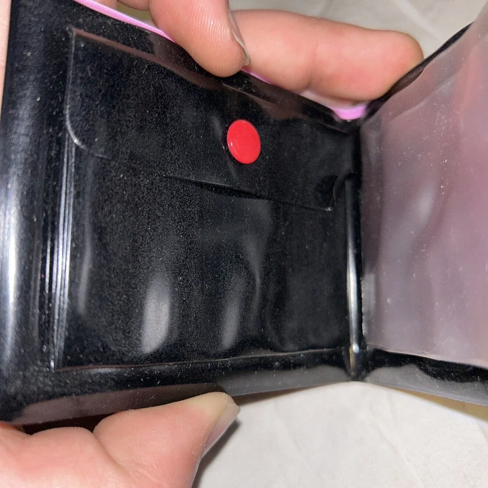 Sanrio Women's Kuromi 2008 Black and Red Wallet‎ Hello Kitty Photos D4